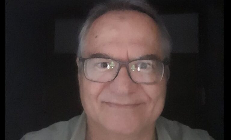 Leia mais sobre o artigo “A poesia é como uma semente, se cair em solo fértil ela germinará”
