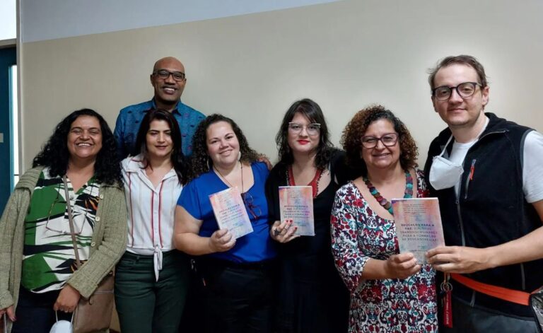 Leia mais sobre o artigo Núcleo Nelson Mandela lança segunda edição da obra “Educação para a paz”