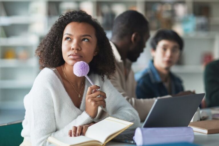 Leia mais sobre o artigo Projeto de exercícios literários Pragmatha inicia terceira temporada