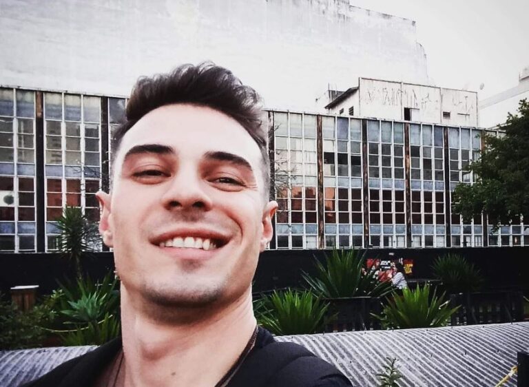 Leia mais sobre o artigo Obra “Escrever: transitivo direto”, da Pragmatha, é utilizado em aula do UNIFTEC
