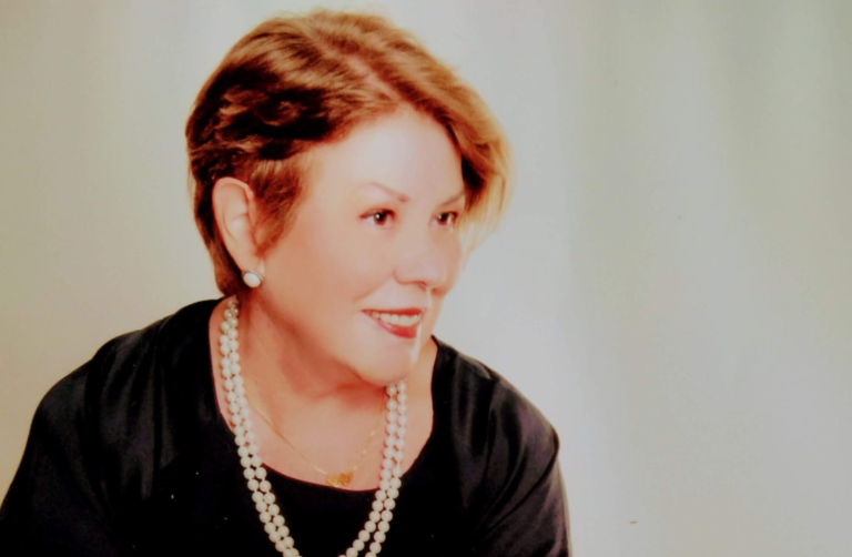 Leia mais sobre o artigo Helena Manjourany, uma leitora voraz e exigente