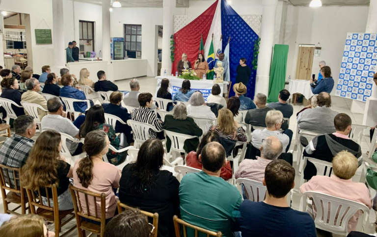 Leia mais sobre o artigo Lançamento do livro “Nossa gente, nossas histórias” foi sucesso em Boqueirão