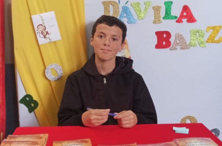 Leia mais sobre o artigo Escritor Henrique D’ávila Barz participa de Mostra Literária