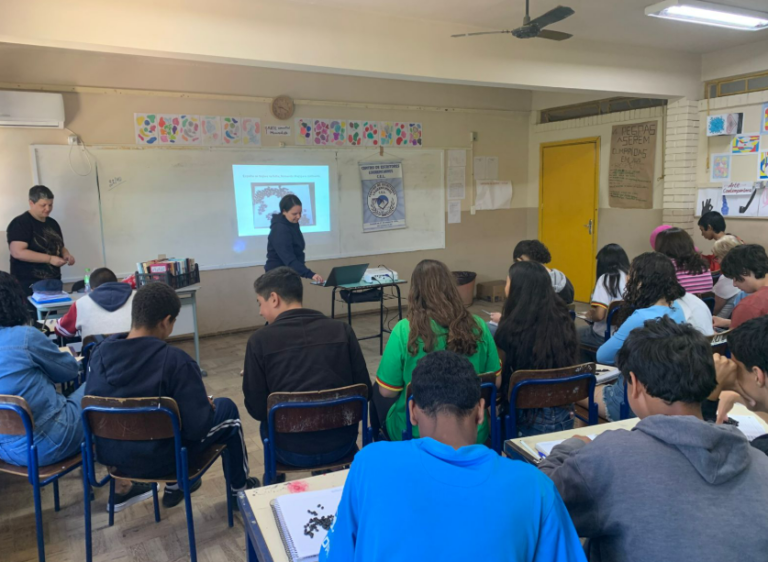 Leia mais sobre o artigo Pragmatha Editora realiza oficina para alunos da escola Vicente Di Tolla