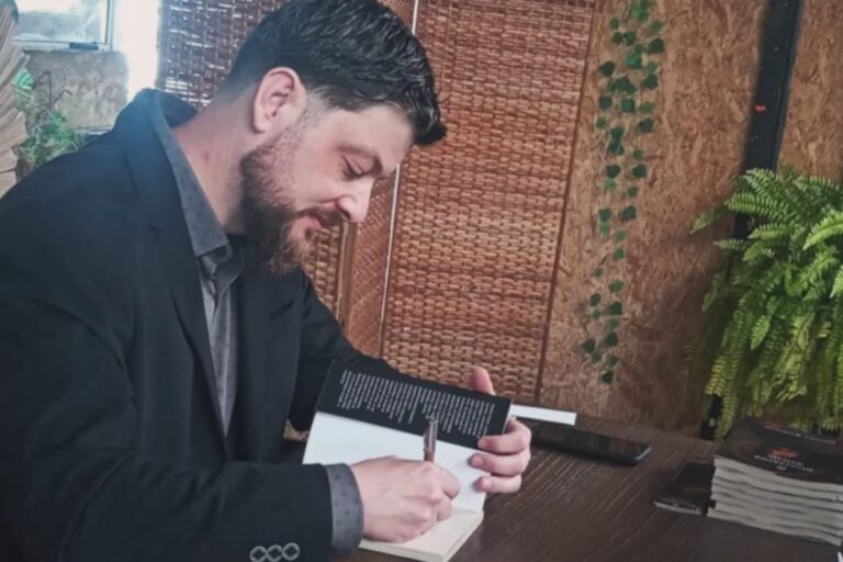 Leia mais sobre o artigo Danilo Kuhn lança a primeira parte da quadrilogia “O mensageiro celeste”