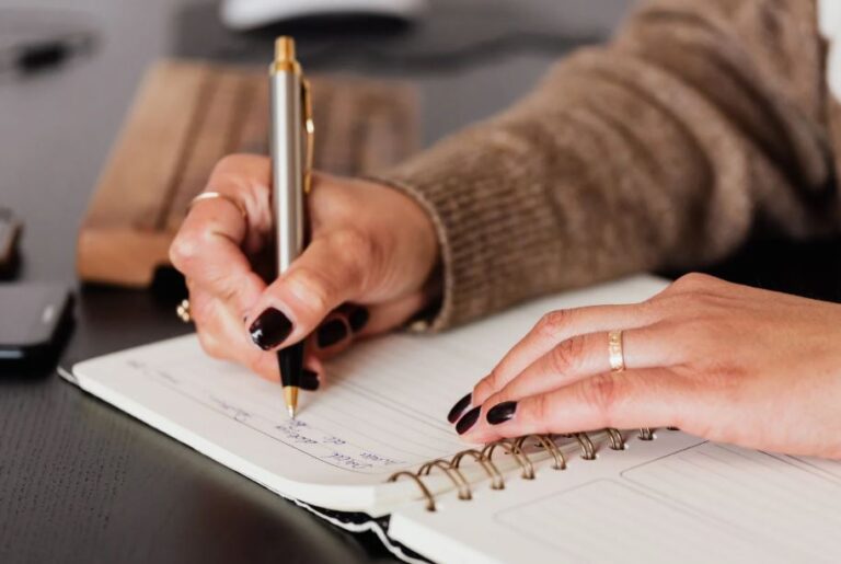 Leia mais sobre o artigo Conheça as autoras de “Gurias que escrevem – Crônicas”