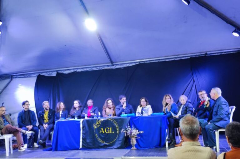 Leia mais sobre o artigo Academia Guaibense de Letras lança antologia na Feira do Livro