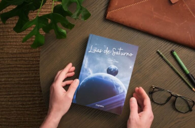 Leia mais sobre o artigo Luas de Saturno: poesia e reflexão filosófica em um cenário cósmico